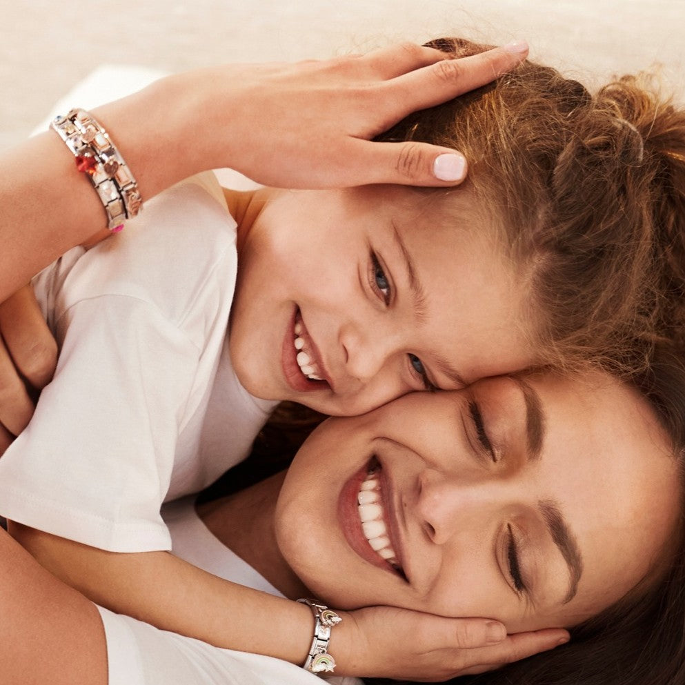 Nomination family and friends charms