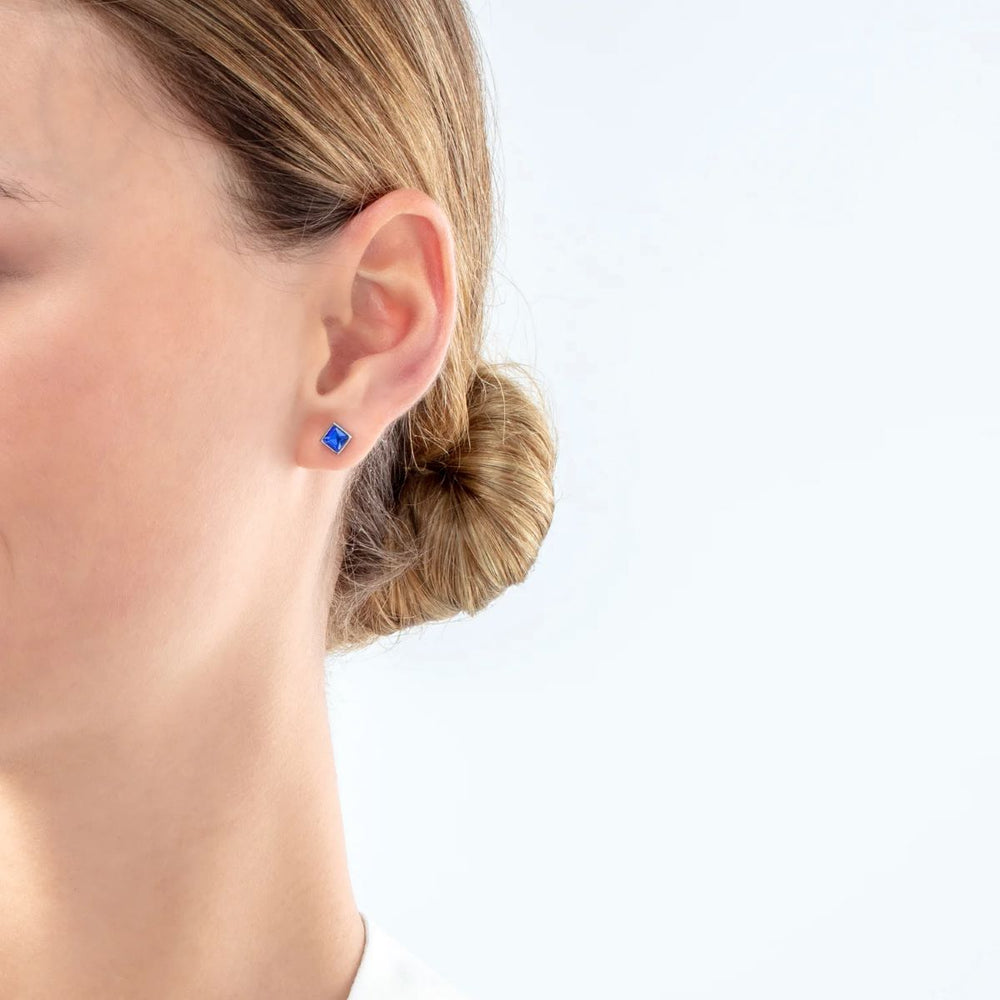Coeur De Lion Square Stud Gold Earrings - Blue Crystal - 0501210717
