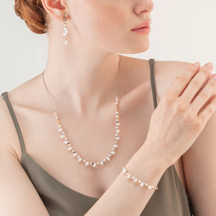 Coeur De Lion Dancing Freshwater Pearl Necklace - White Bicolour