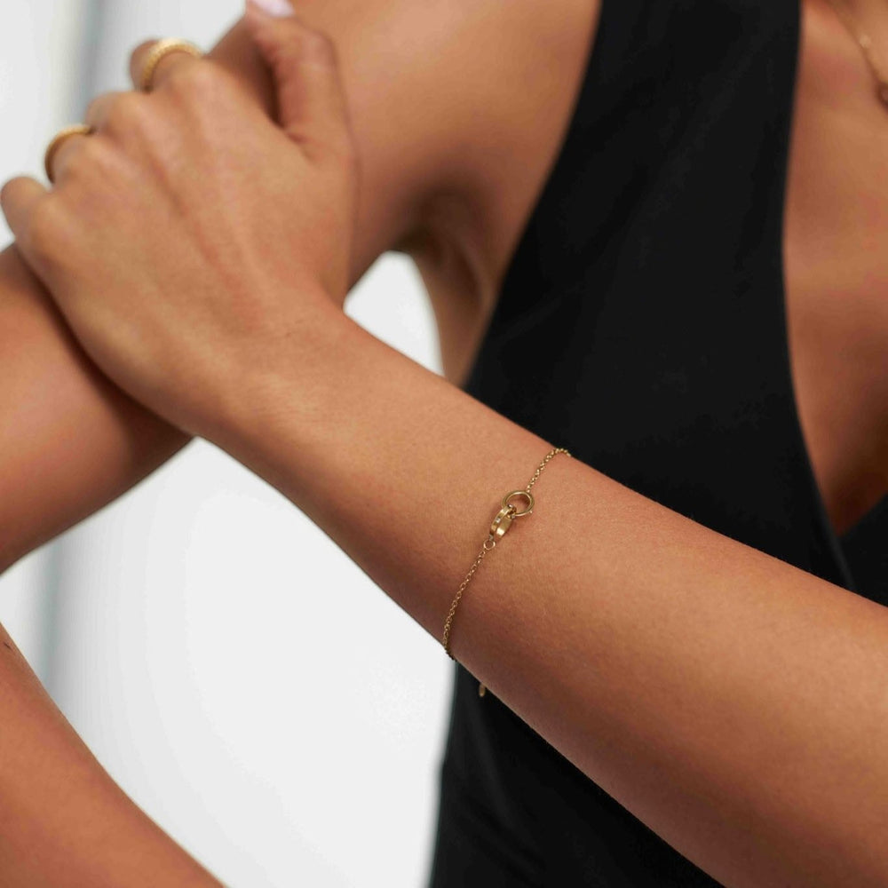 D.Louise Eternity Linked Gold Bracelet detail view