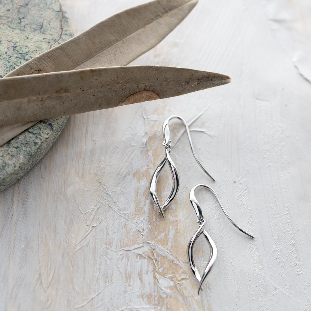 Kit Heath Entwine Twine Twist Link Drop Earrings 60230RP
