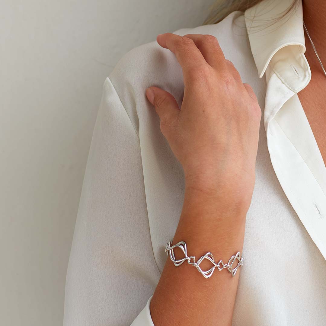 Kit Heath Alicia Entwined Link Bracelet 70019RP