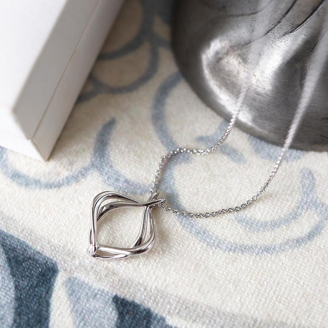 Kit Heath Entwine Alicia Small Necklace 90018RP