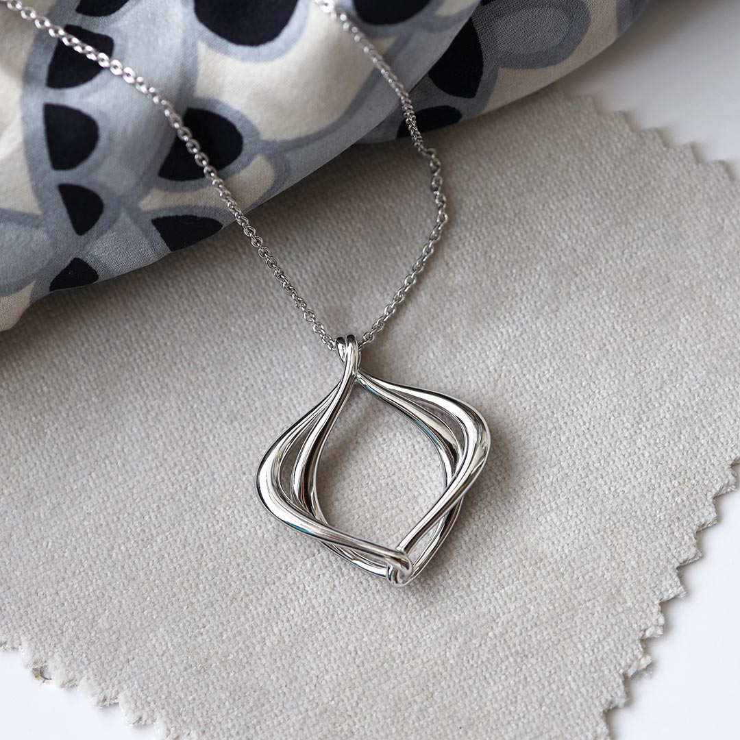 Kit Heath Infinity Alicia Midi Silver Necklace 90019RP