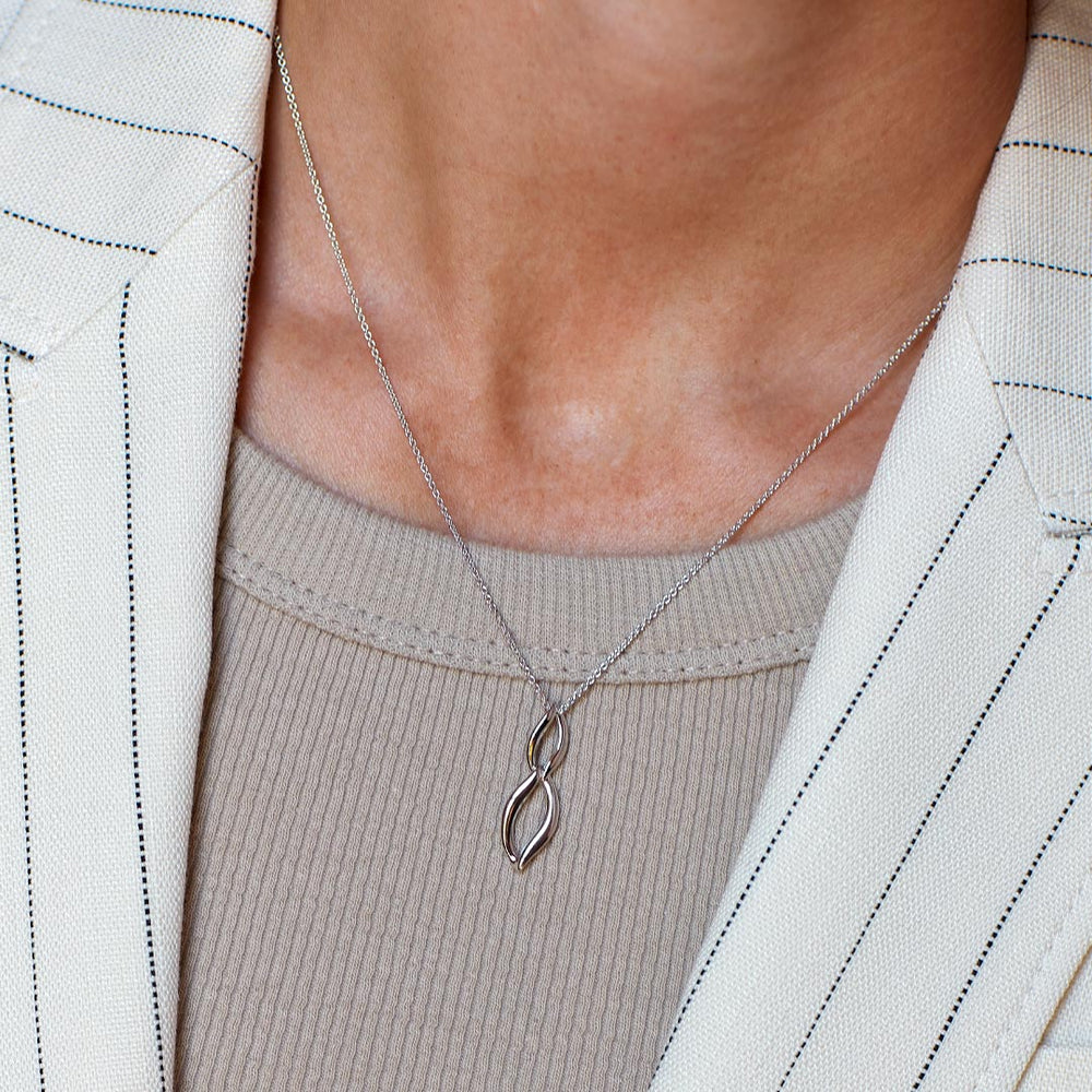 Kit Heath Entwine Twine Link Duo Petite Necklace 91141RP