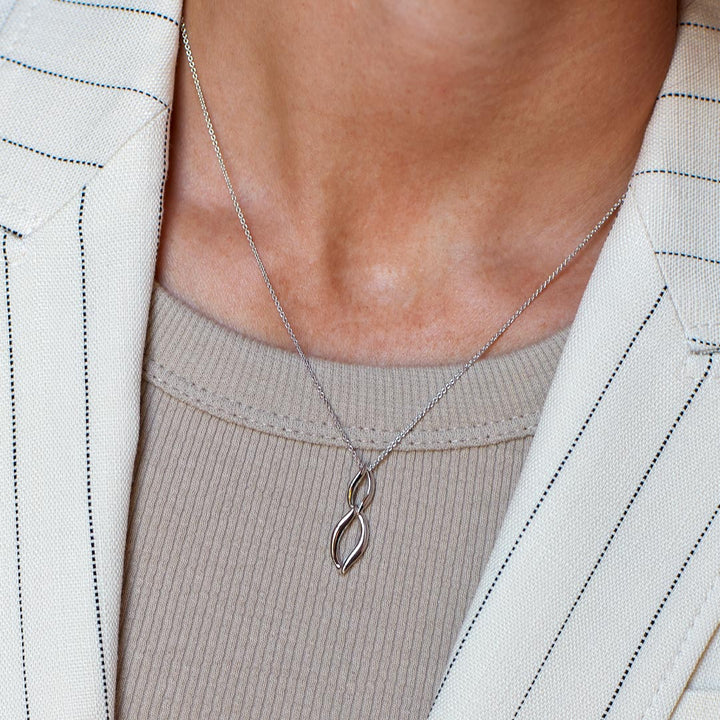 Kit Heath Entwine Twine Link Duo Petite Necklace 91141RP