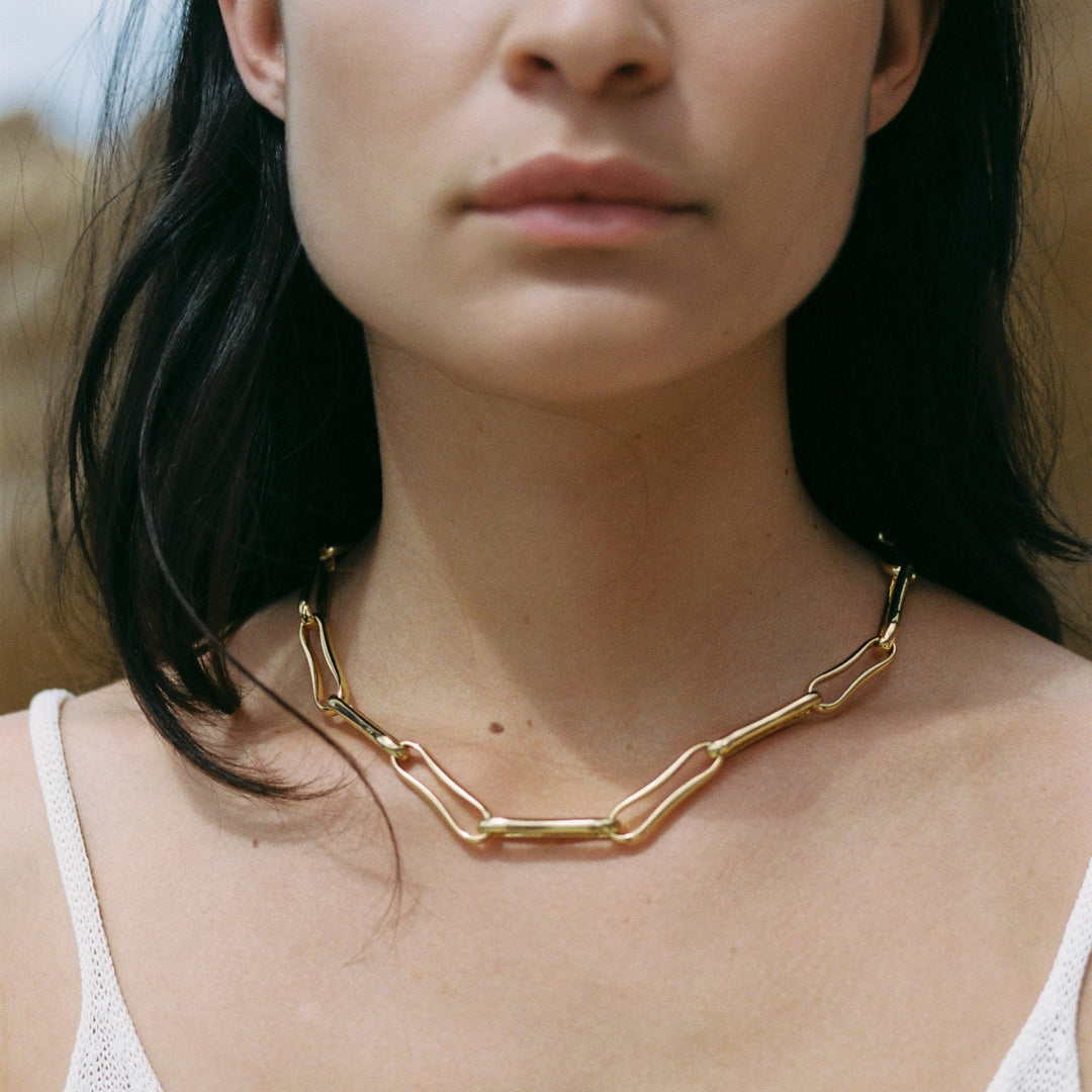 Niche Jewellery Shyla Chunky Link Necklace - Gold detail