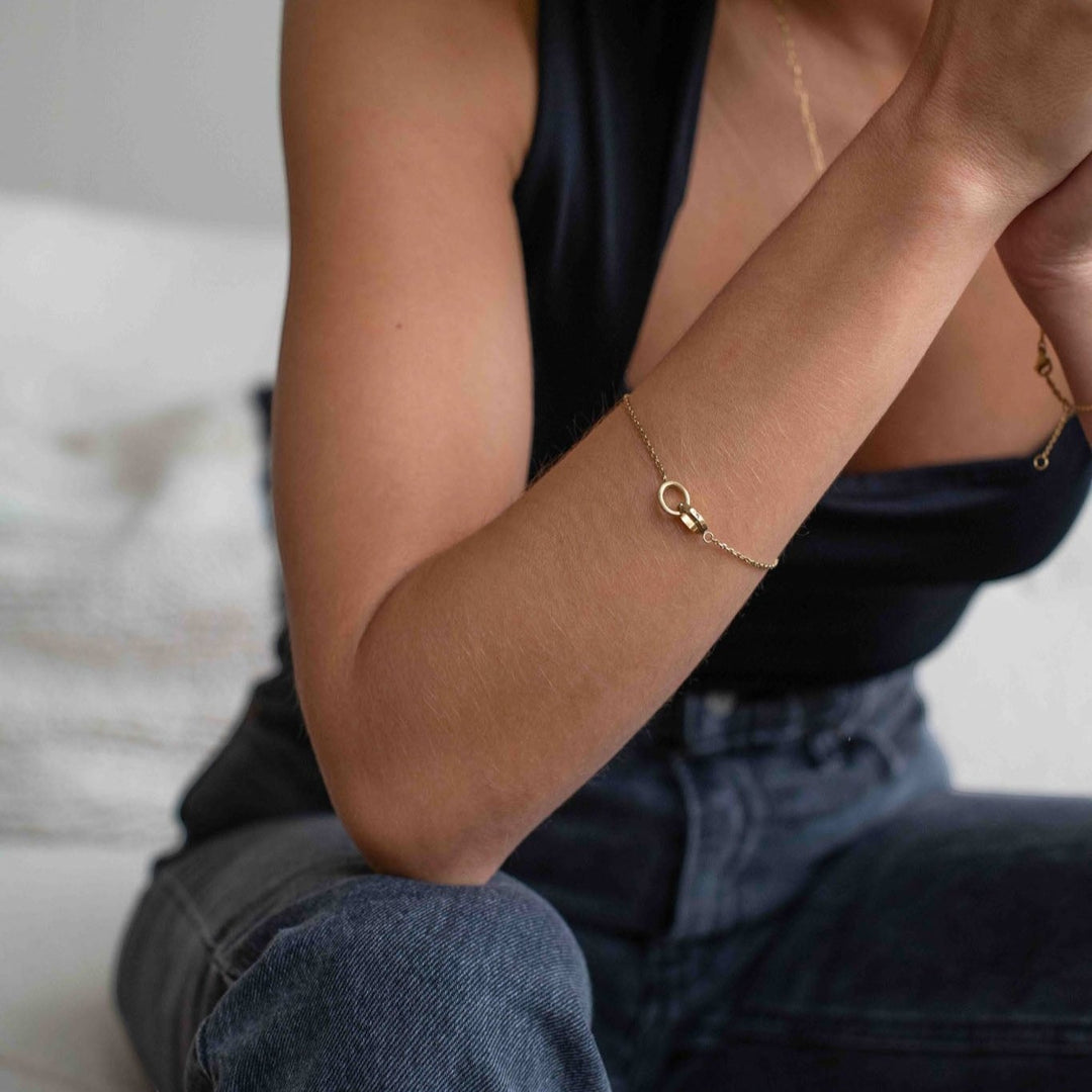 D.Louise Eternity Linked Gold Bracelet image 6