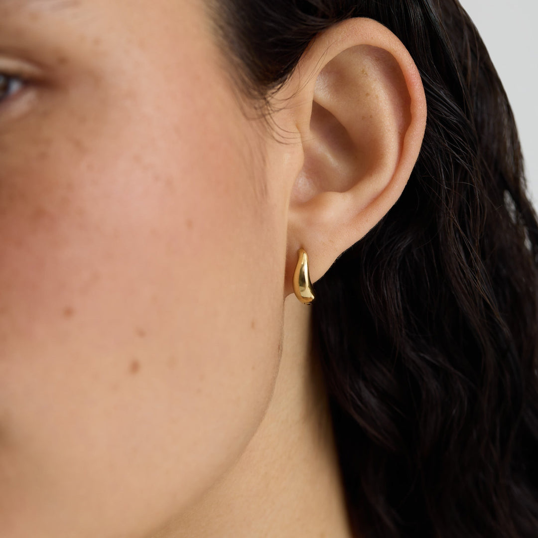 D.Louise Wave Gold Huggie Hoop Earrings