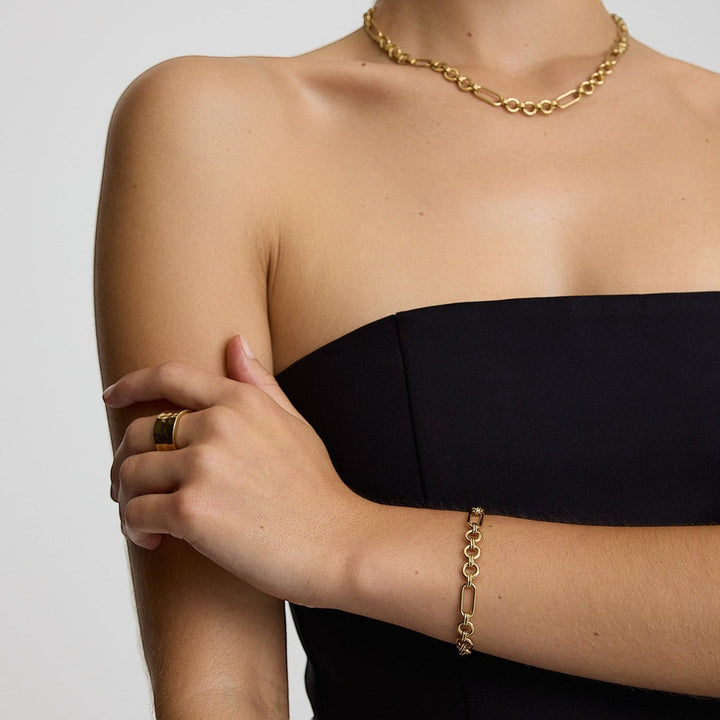 D.Louise Eternal Link Gold Chain Bracelet product view