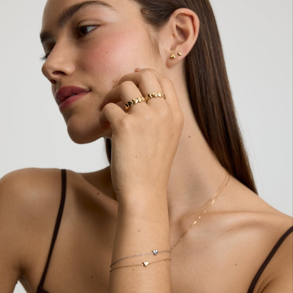 D.Louise Mini Heart Gold Bracelet close up