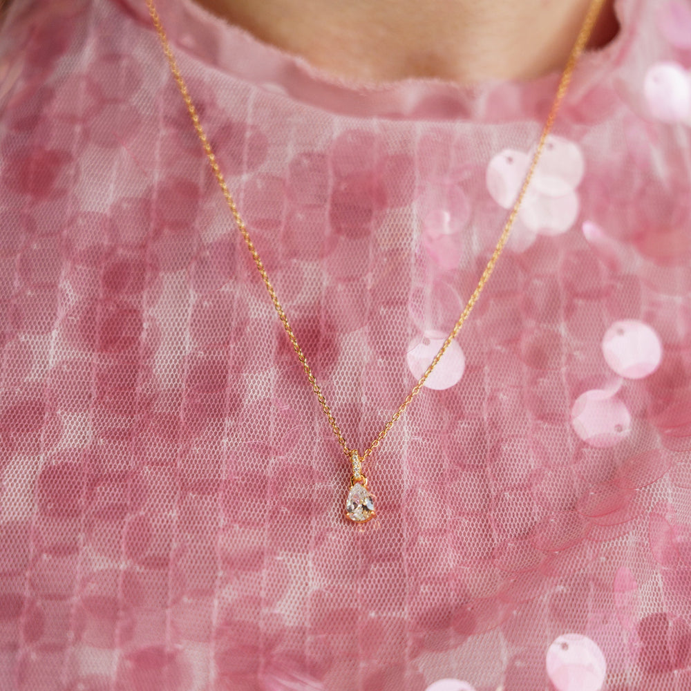 Niche Jewellery Georgini Wisteria Pendant - Gold detail