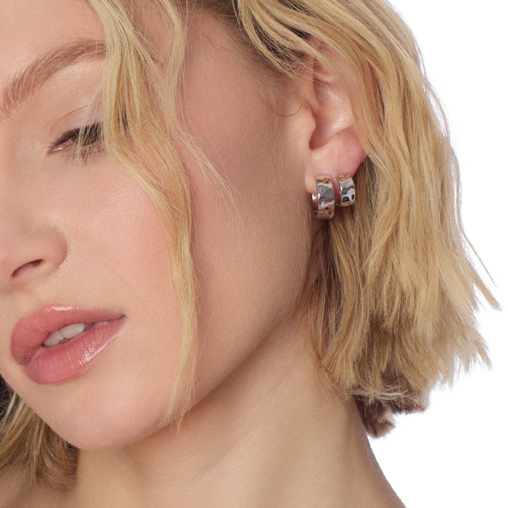 Niche Jewellery Kit Heath Mirage Reflect wide hinged hoop earrings in Sterling Silver with dappled texture.