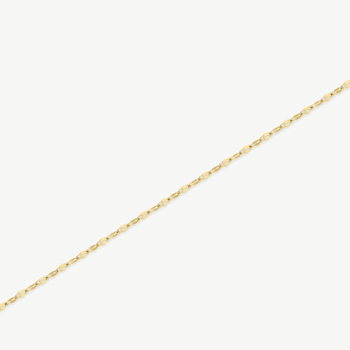 D.Louise Single Dainty Gold Bracelet detail view