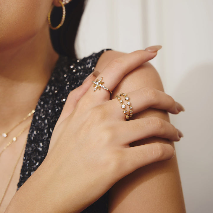 Niche Jewellery Ania Haie Gold Bezel Cubic Zirconia Zig-Zag Ring worn on model