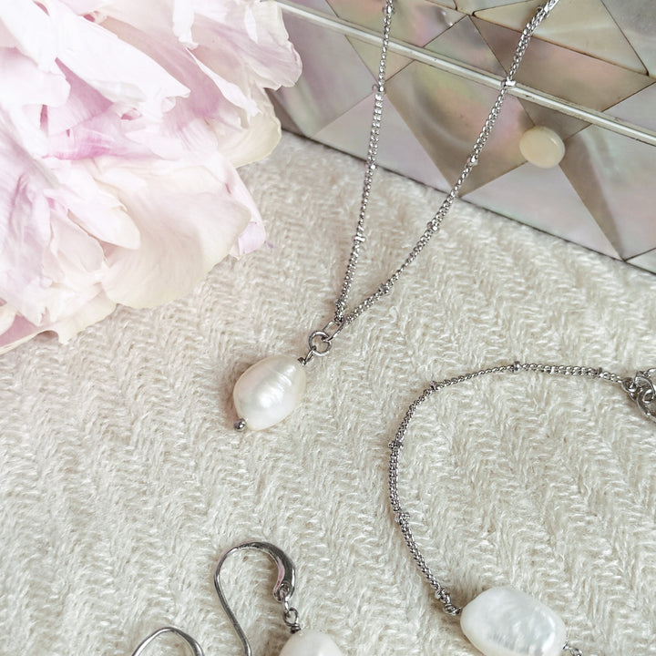 Niche Jewellery Ivory & Co Saint Lucia Rhodium Pearl Pendant