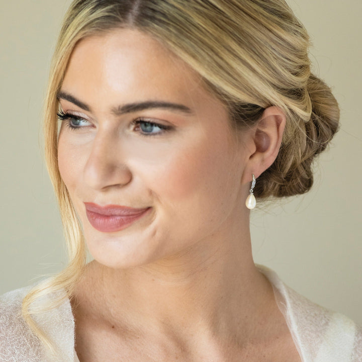 Niche Jewellery Ivory & Co Salford Rhodium Pave Crystal Pearl Drop Earrings detail