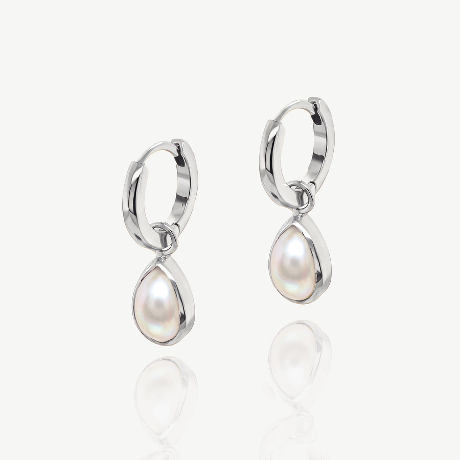 Niche Jewellery Ivory & Co Santorini Rhodium Pearl Charm Earrings detail