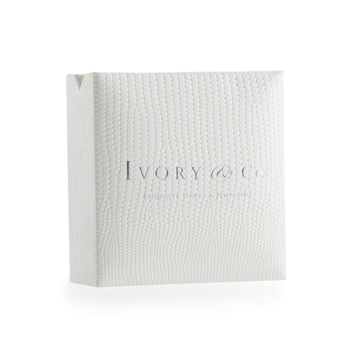 Niche Jewellery Ivory & Co gift packaging