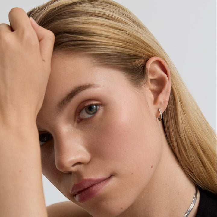 D.Louise Tennis Gold Huggie Hoop Earrings image 7