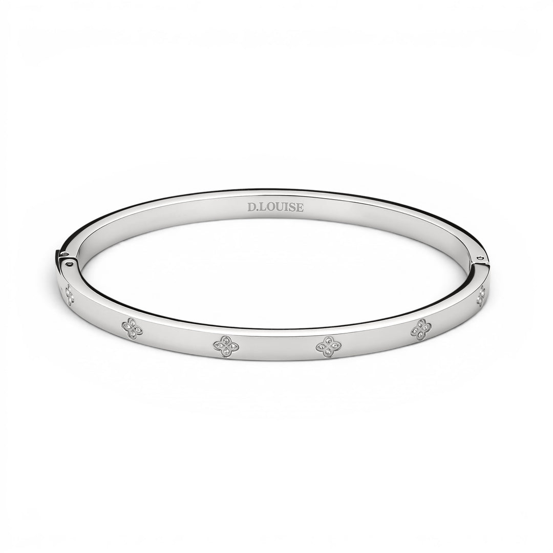 D.Louise Clover Silver Slim Bangle close up