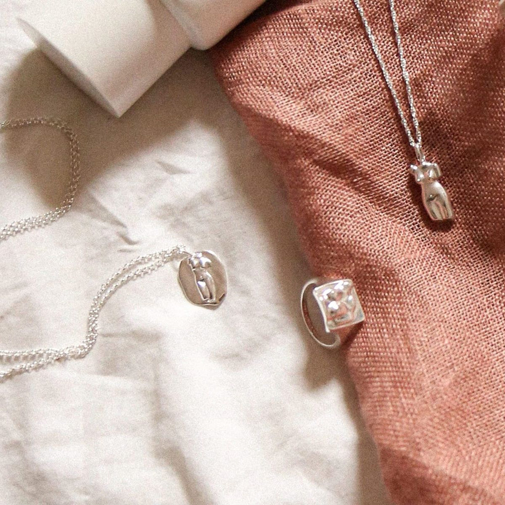 Daisy Aphrodite Necklace - Silver - AN01_SLV