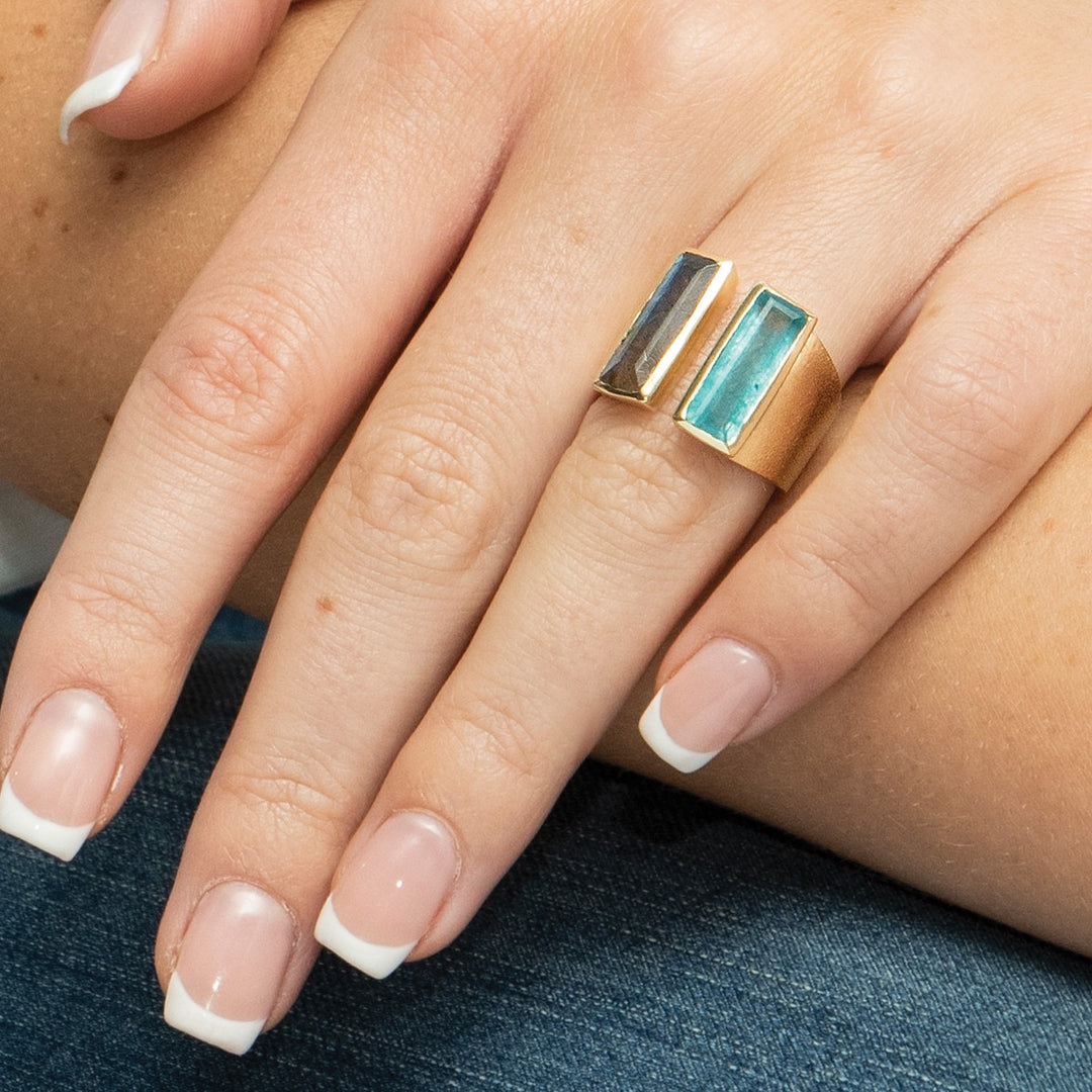 Sarah Alexander Bronx Double Gemstone Bar Contemporary Ring