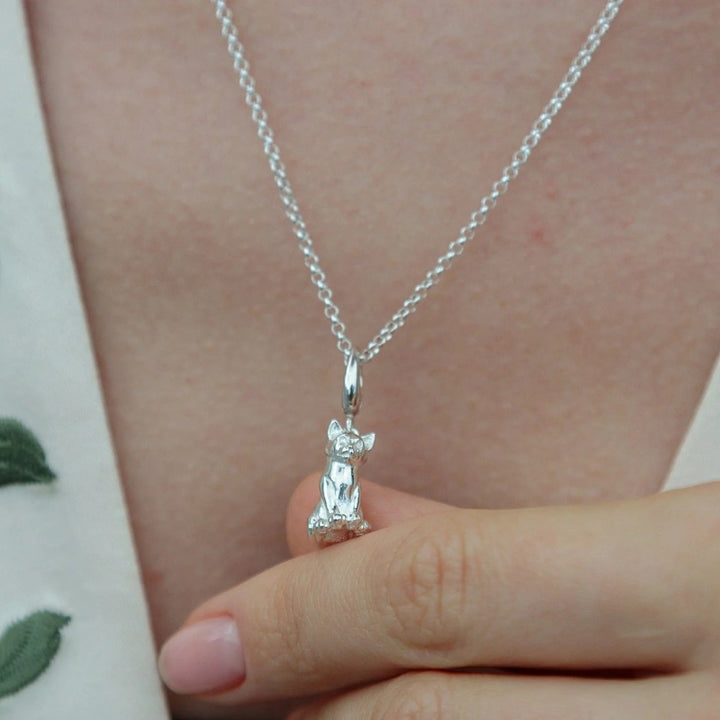 Lily Charmed Cat Charm Silver - item number CSKIT