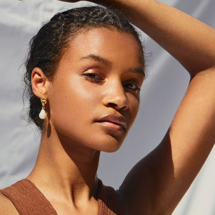 Shyla London Chunky Knot Baroque Pearl Earrings