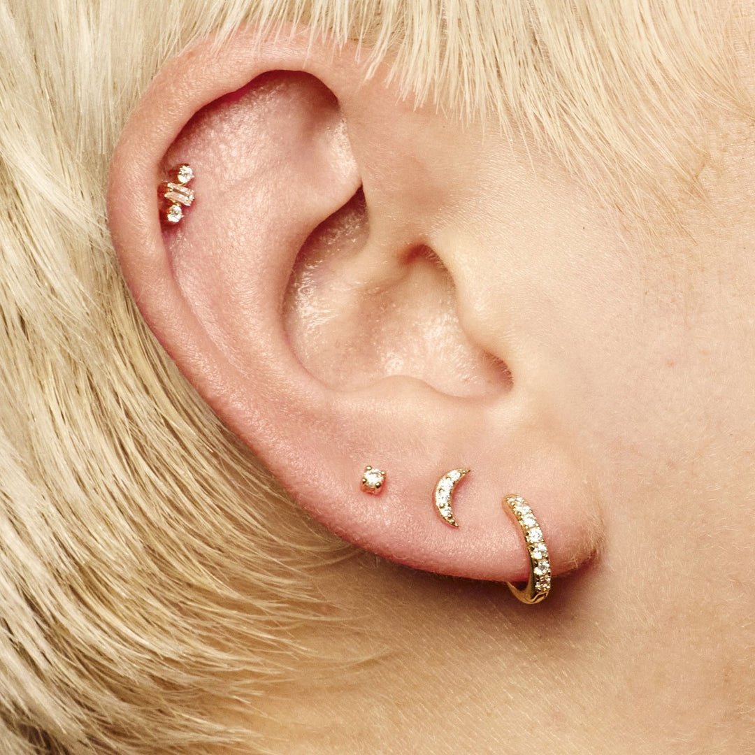 Scream Pretty Clear Stone Single Flat Back Earring - Gold