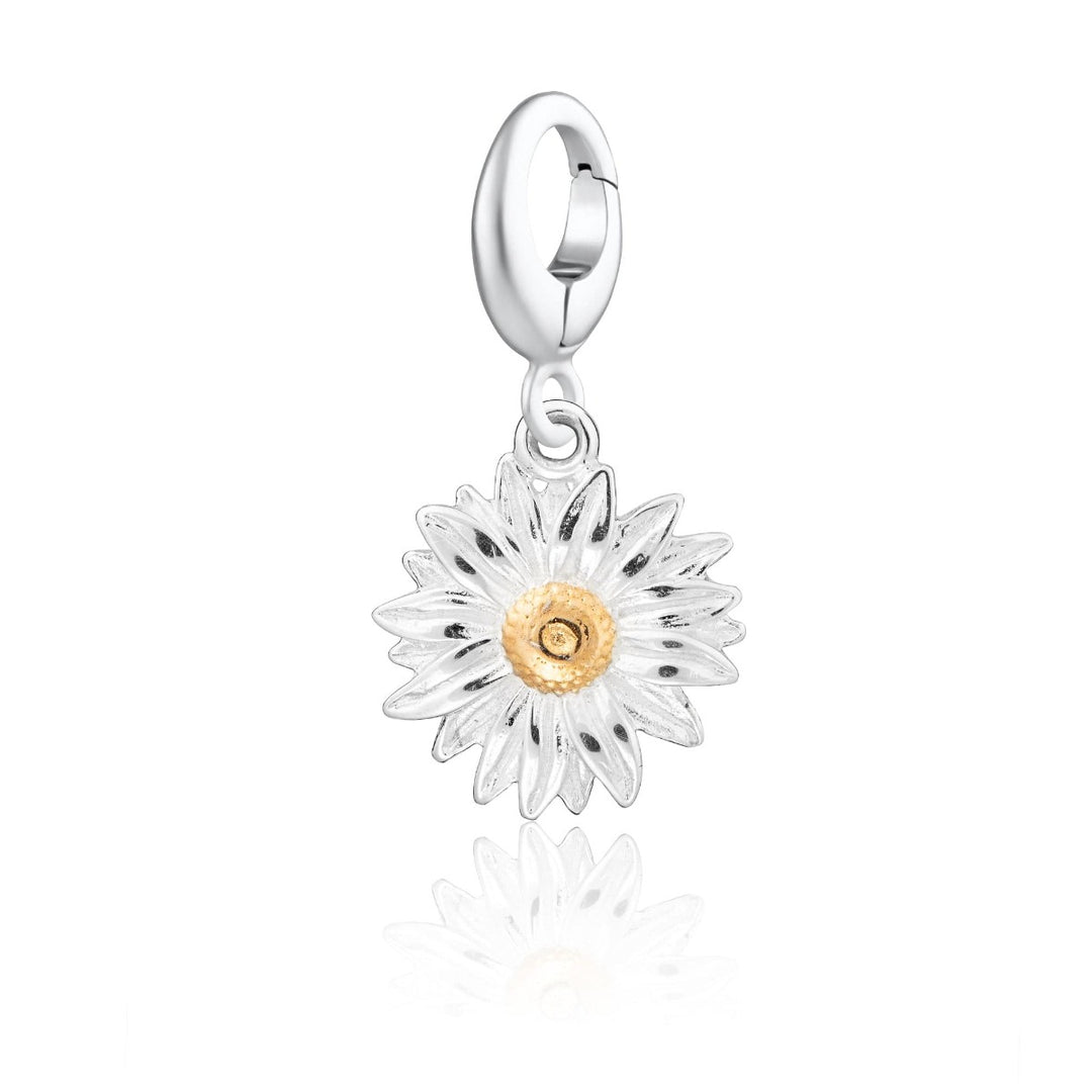 Lily Charmed Daisy Charm Gold - item number CSDA