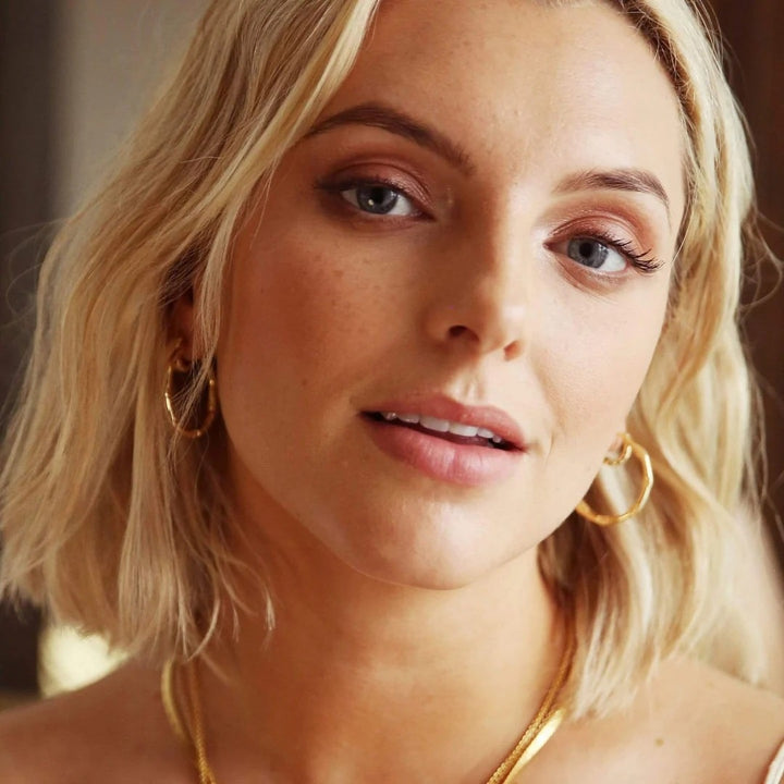 Daisy London Estée Lalonde Goddess Glow Hoop Earrings - Gold