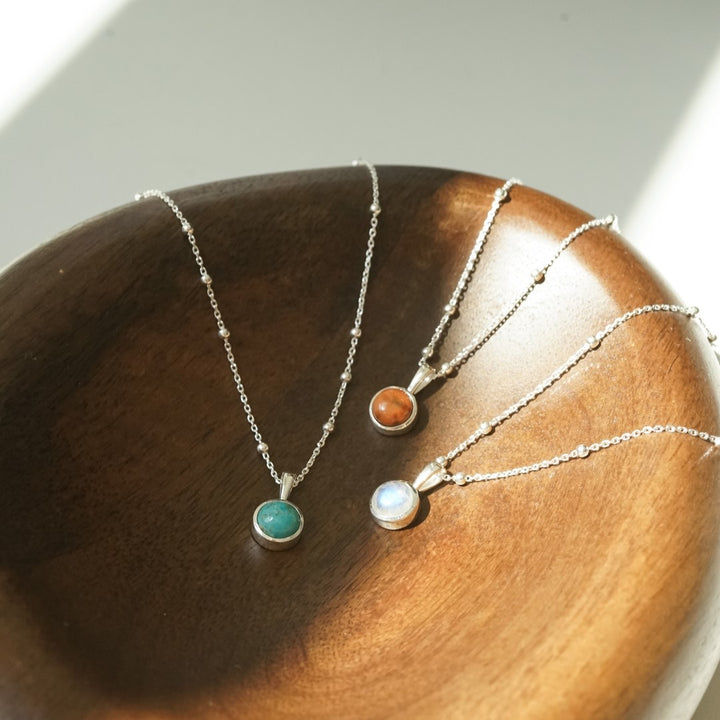 Daisy Rainbow Moonstone Healing Stone Necklace - Silver HN2011_SLV