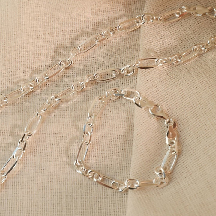 Daisy Magnus Chain Bracelet - Silver RBR04_SLV