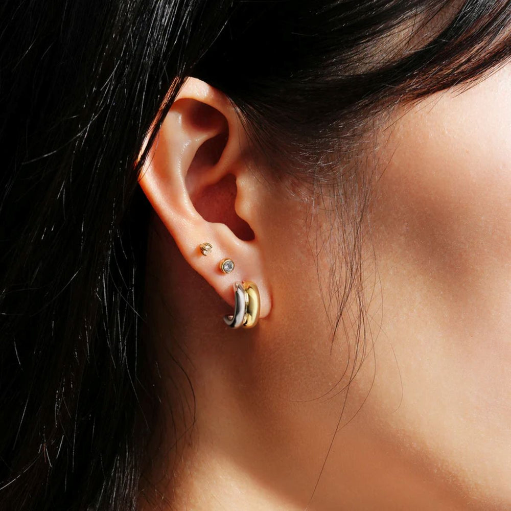 Ania Haie Duet Mixed Two-Tone Huggie Hoop Earrings. Item code E067-05T.