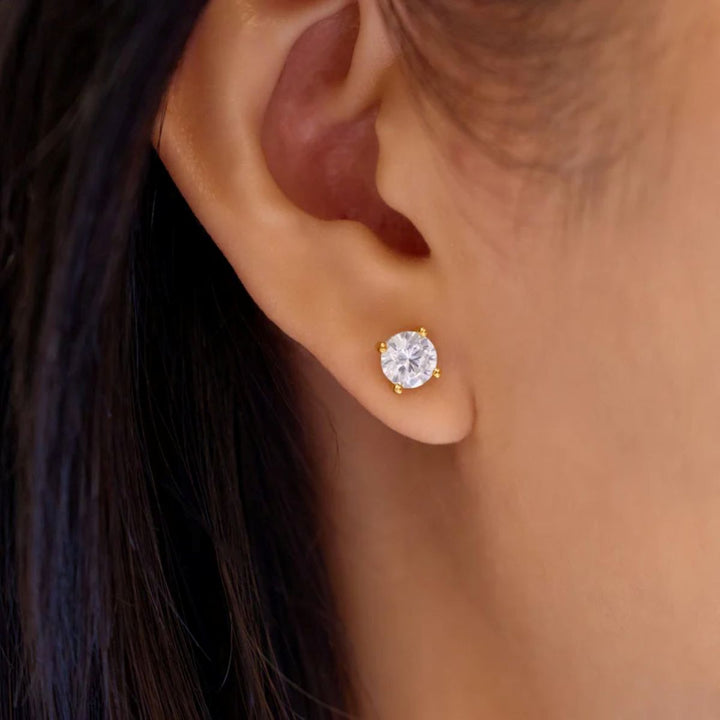 Ania Haie Just You Solitaire Gold Stud Earrings. Item code E071-01G.