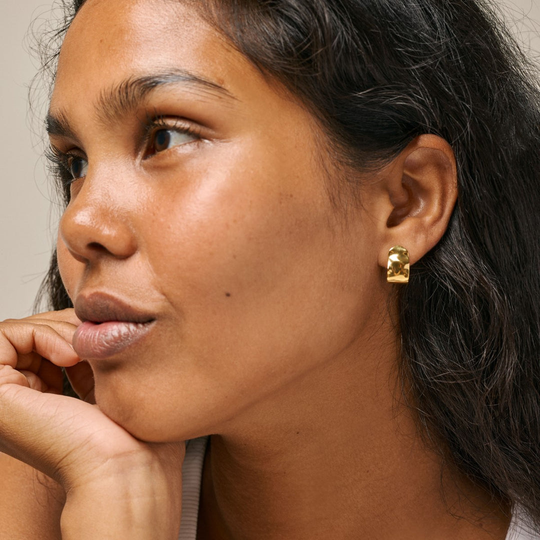 Enamel Copenhagen Ziva Hoop Earrings. Item code E388G.