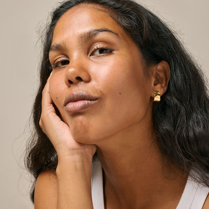 Enamel Copenhagen Ziva Hoop Earrings. Item code E388G.