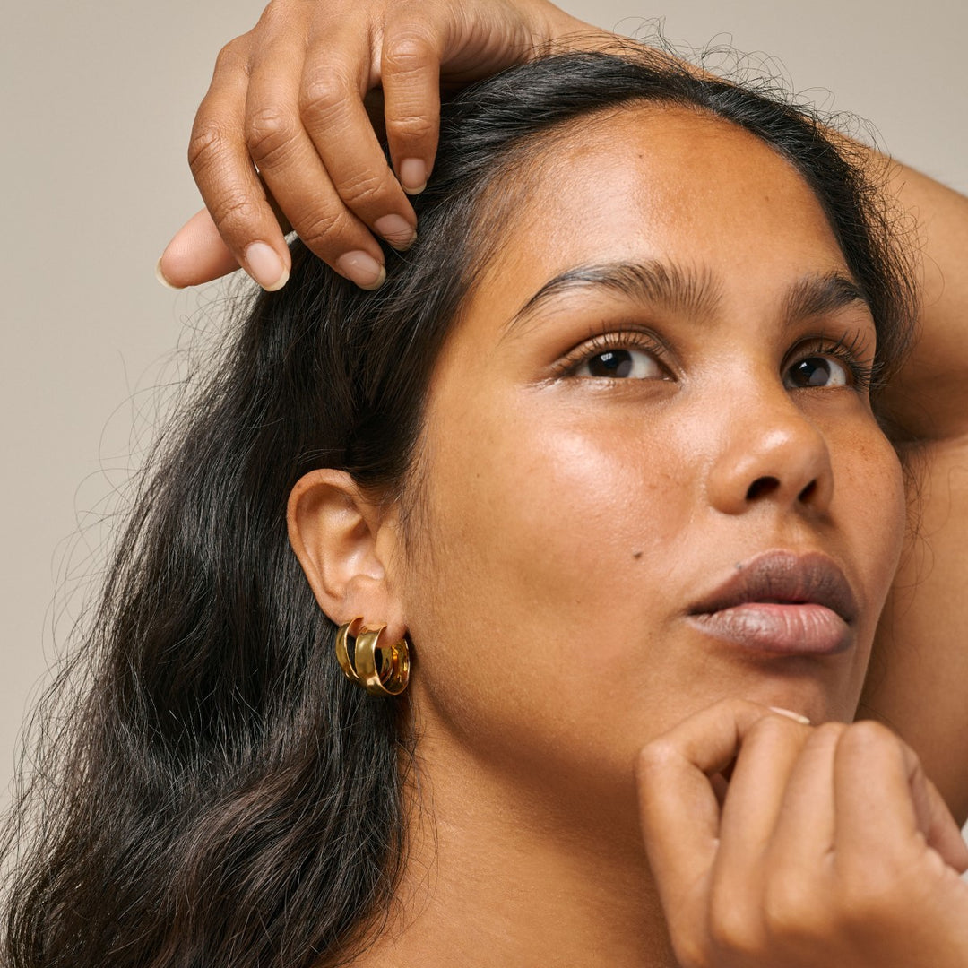 Enamel Copenhagen Sandra Narrow Hoop Earrings. Item code E392G.