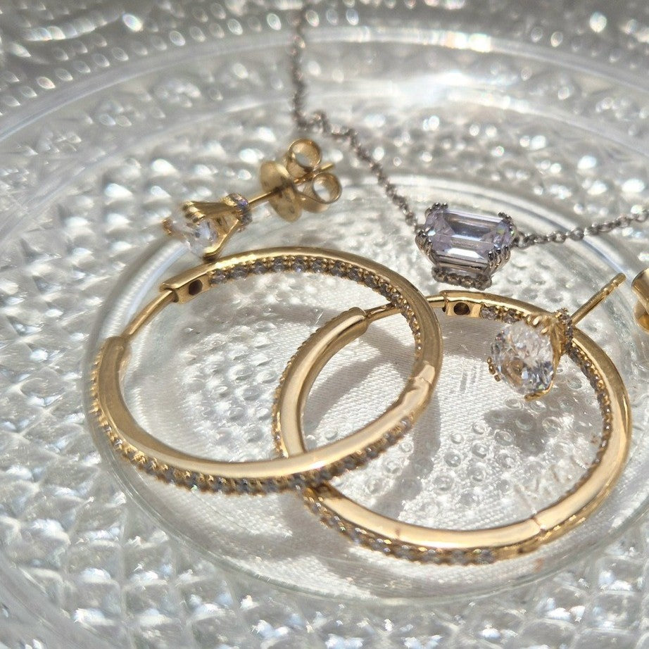 Georgini Elegant Essentials 25mm Gold Hoop Earrings. Item code IE1207G.