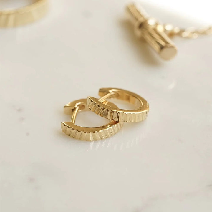 Daisy  Estée Lalonde Sunburst Huggie Earrings - Gold - ELE17_GP