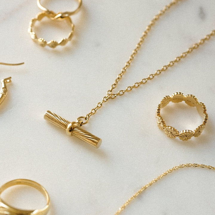 Daisy Estee Lalonde T-Bar Necklace - Gold ELN04_GP
