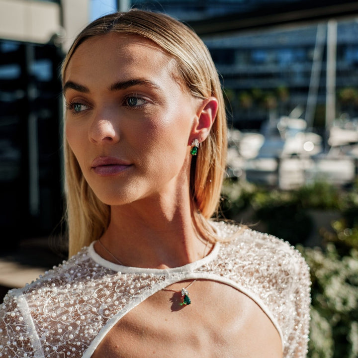 Georgini Chic Noel Two Tone Emerald Green Pendant. Item code: IP1194W