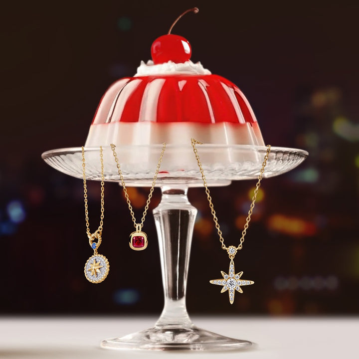 Ania Haie Sparkling Nova Star Gold Necklace. Item code N071-05G.