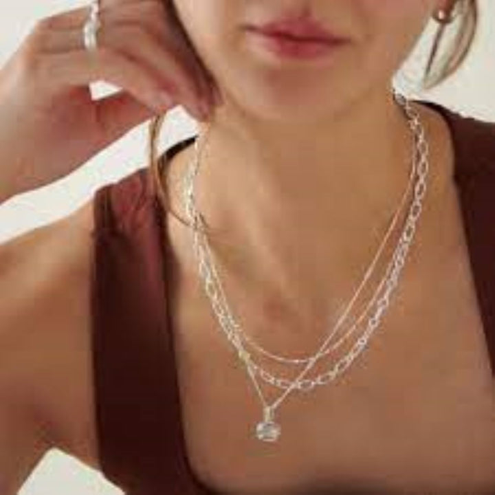 Daisy Moonstone Necklace - Silver HN3001_SLV