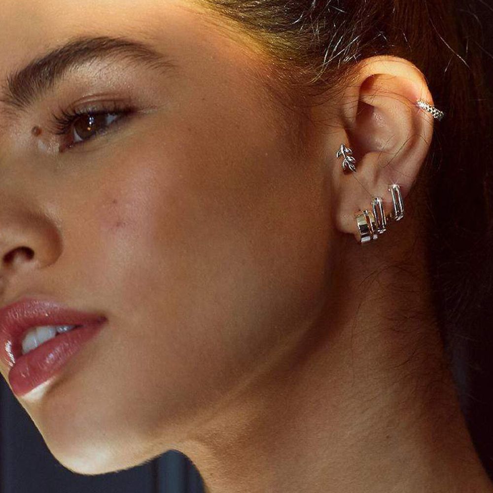 Daisy Rupi Huggie Hoop Earrings - Silver HUG16_SLV