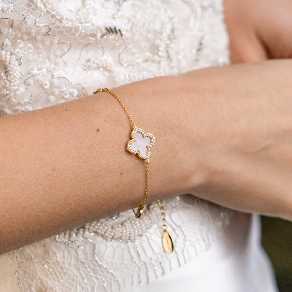 Georgini Sydney Soiree Fairwater Mother of Pearl Clover Bracelet - Gold IB1188G