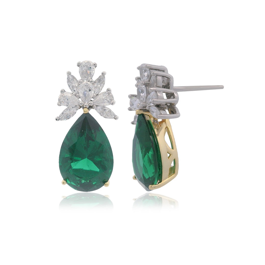 Georgini Chic Noel Two Tone Emerald Green Earrings. Item code: IE1194W