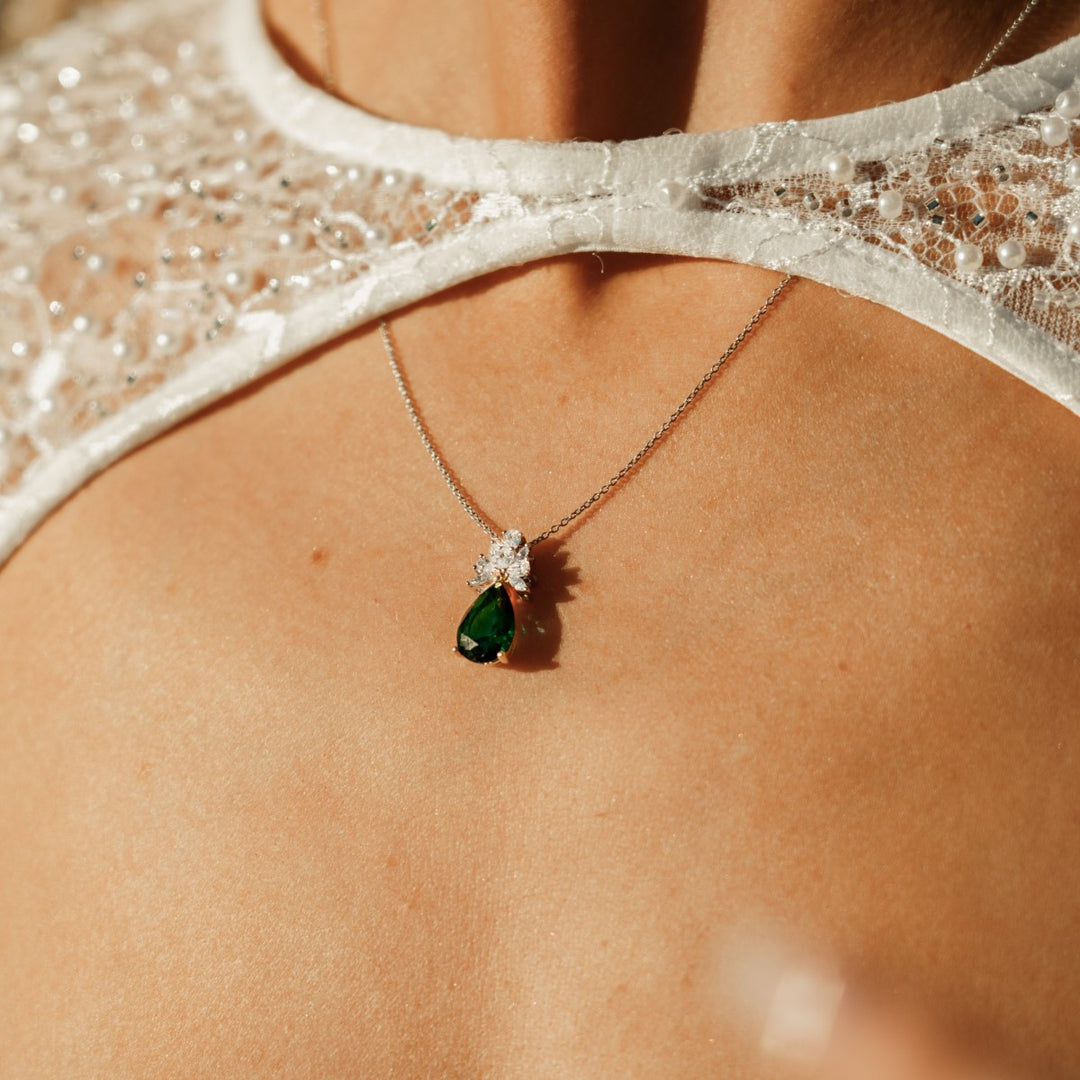Georgini Chic Noel Two Tone Emerald Green Pendant. Item code: IP1194W