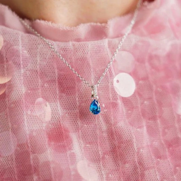 Georgini Wisteria Blue Topaz and Zirconia Silver Pendant Necklace. Item code IP1216WB.